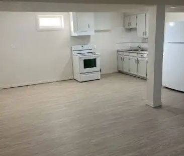 2 Bed + Den Basement Suite - Newly Renovated - Utilities Included |... - Photo 1