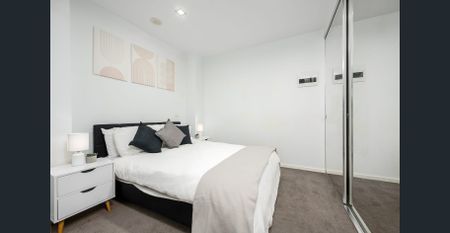 Renovated 2b2b apartment Right in the Heart of CBD with stunning views! - Photo 4
