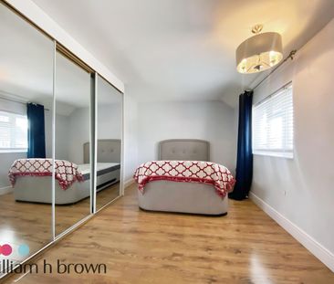Charlbury Crescent, Romford - Photo 3
