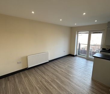 1 Bed Flat, Burgess Road, LE2 - Photo 1