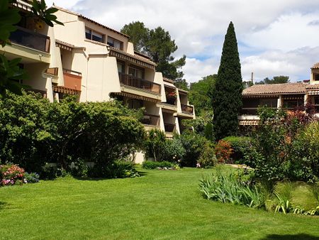 Location Appartement 3 pièces 82m² NIMES 30000 - Photo 5