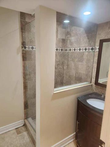 For Lease - 36 Santa Amato Crescent Unit# Walk out Basement, Vaughan, Ontario - Photo 2