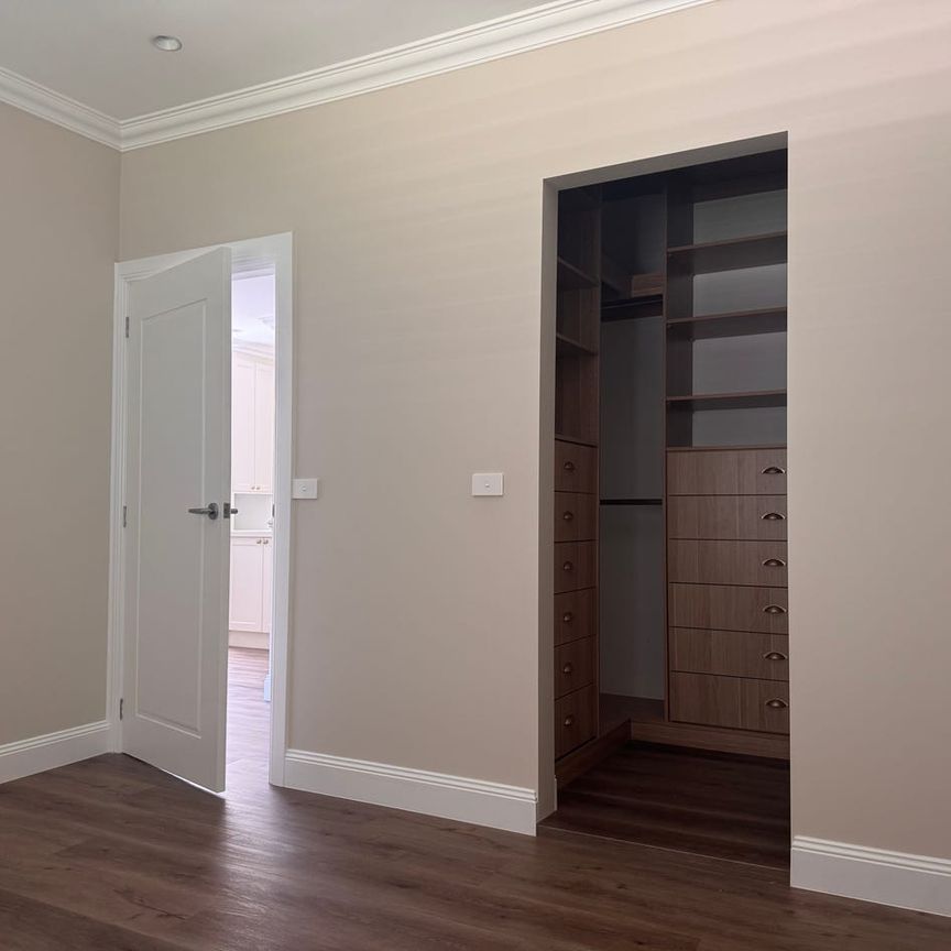 RENOVATED 3 BEDROOM HOUSE - Photo 1