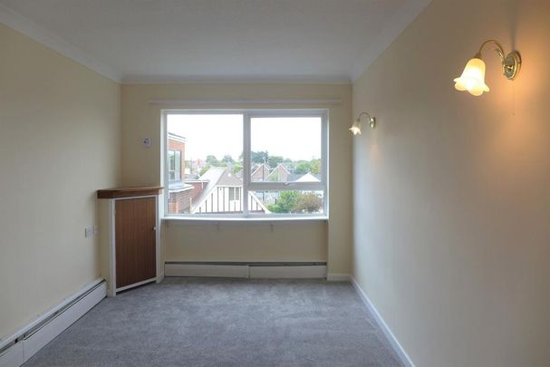 1 bedroom retirement property to rent - Photo 1
