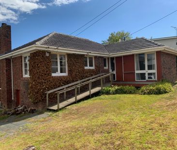 Classic three Bedroom family home - Photo 3