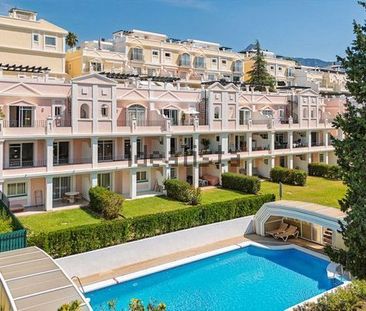 Alquiler de chalet pareado en Avenida del Prado - Photo 1