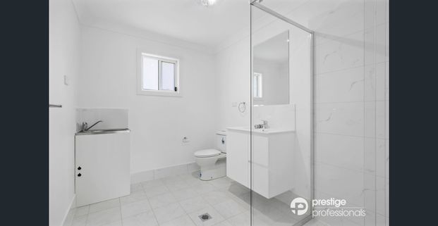 Near New Modern 2-Bedroom Granny Flat! - Photo 1