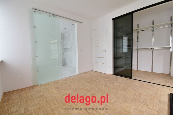 Zielona okolica, piękna działka, taras na piętrze! - Zdjęcie 1