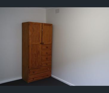 Quiet Closed Street Location - Photo 1