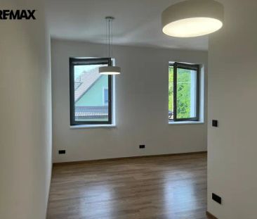 Pronájem krásného bytu 1+kk 34 m - Fotografie 6