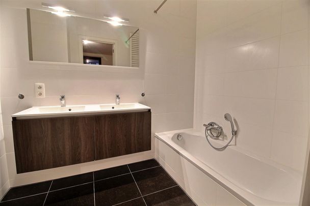 Avenue Livingstone, 1000, Bruxelles - Photo 1