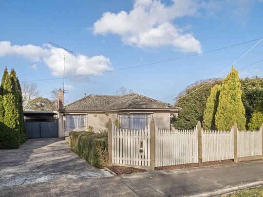 26 Franklin Street Morwell VIC - Photo 1