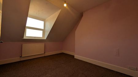 2 bedroom maisonette to rent - Photo 3