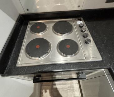 1 bedroom flat to rent - Photo 6