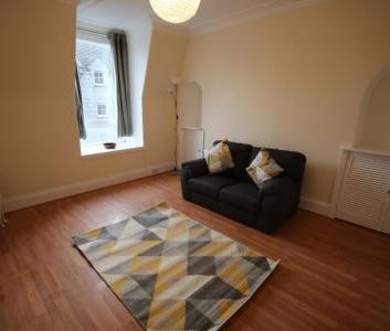 Whitehall Place, Rosemount, Aberdeen, AB25 - Photo 3