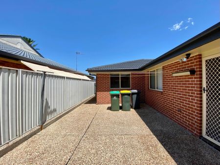 2/78 Myles Avenue, Warners Bay - Photo 2