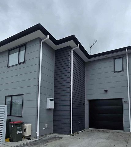 3BR Townhouse in Glenview near the hospital - Photo 3