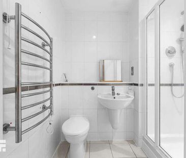 Rio House, Century Wharf, Cardiff, CF10 - Photo 6