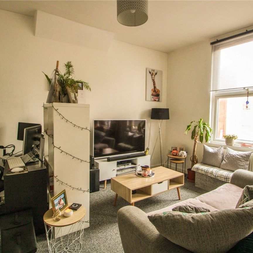 West Street, - Photo 1