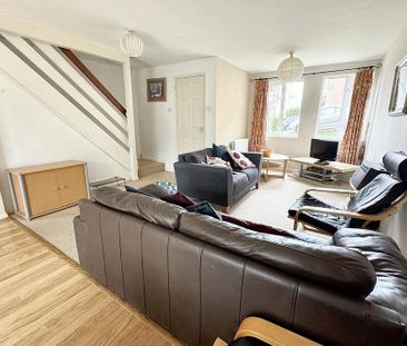 4 bedroom detached house to rent - Photo 5