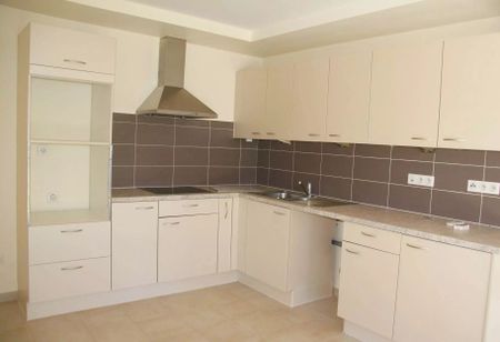 Location Maison 4 pièces 142m² LA ROQUETTE SUR SIAGNE 06550 - Photo 3