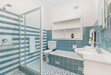 Rare Opportunity - Spacious Family Home! - Photo 5