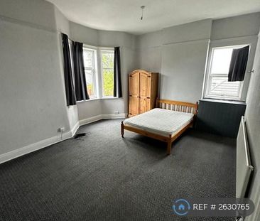 1 bedroom in a flat share to rent - Photo 5