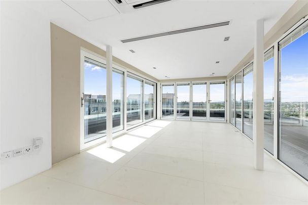 3 bedroom flat to rent - Photo 1