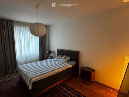 3 pièces 78 m² Pérolles, Fribourg - Photo 2