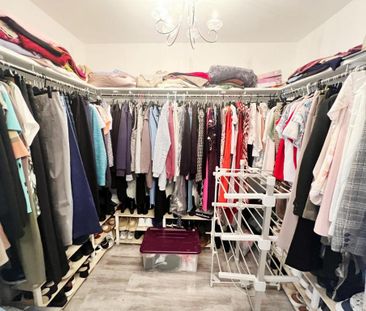 4 bedroom detached bungalow to rent - Photo 2