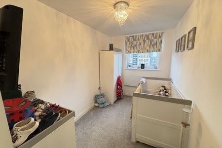 Edinburgh Gate - Photo 5