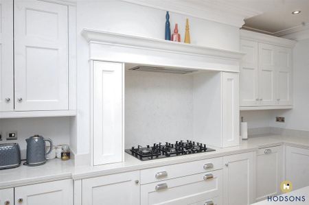 2 bedroom apartment to rent - Photo 5