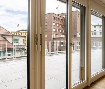 Traumhafte 2.5-Zimmer-Attika im Herzen von Biel - Photo 2