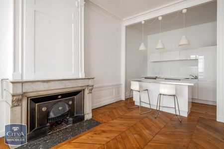 Location Appartement 4 pièces 98m² LYON 2ème - Photo 3