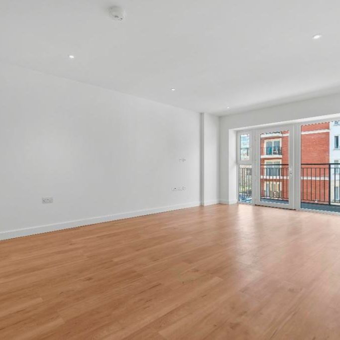 Fairbank House, Beaufort Park, NW9 - Photo 1