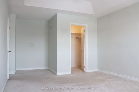 59 Hawke Crescent #Main - Photo 5