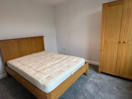 1 bedroom ground floor flat to rent - Photo 2