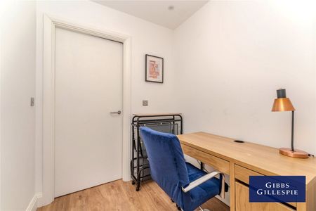 3 Bedroom Flat/Apartment to rent - Photo 4