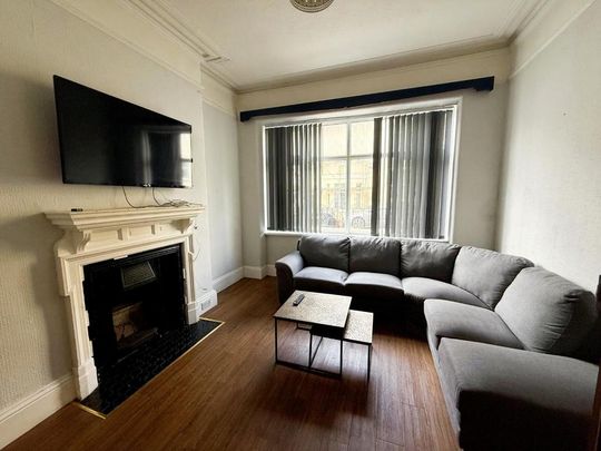 7 bedroom house to rent - Photo 1