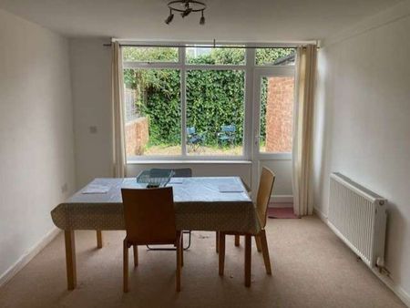 Spenser Road Room 2 - Photo 4