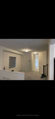 Detached Home For Lease | X8143302 - Photo 1