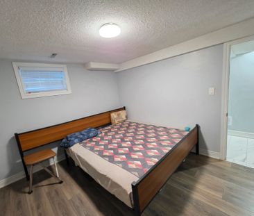 For Lease - 23 Malcolm Crescent, Brampton, Ontario - Photo 5