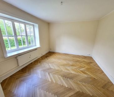 Nähe Stadtpark: Schöne 3,5-Zimmer-Wohnung mit Loggia in zentraler L... - Photo 6