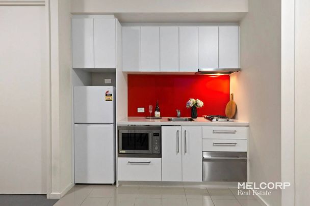 UNFURNISHED WITH WHITEGOODS ONE-BED PLUS STUDY - Photo 1