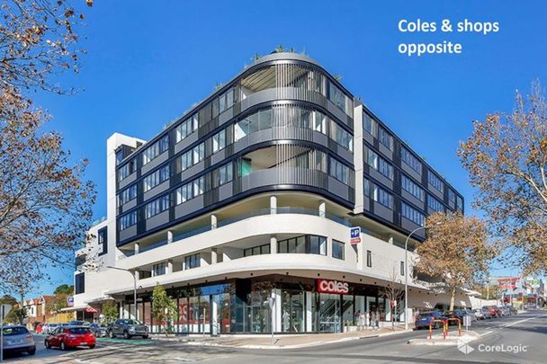 SENSATIONAL ART DECO APARTMENT - SMALL BLOCK OF 4! - Photo 1