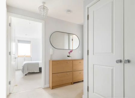 2 Bed Flat, Durnsford Road, SW19 - Photo 4