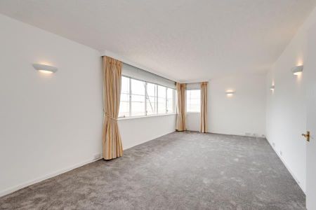 3 bedroom flat to rent - Photo 2