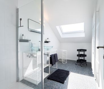 Room at Boulevard de la constitution 27 - Photo 5