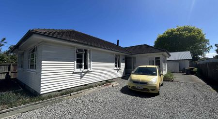 Upper Riccarton, 6+ bedrooms - Photo 2