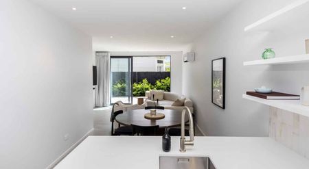 Contemporary Urban Living in the Heart of St Albans - Photo 3